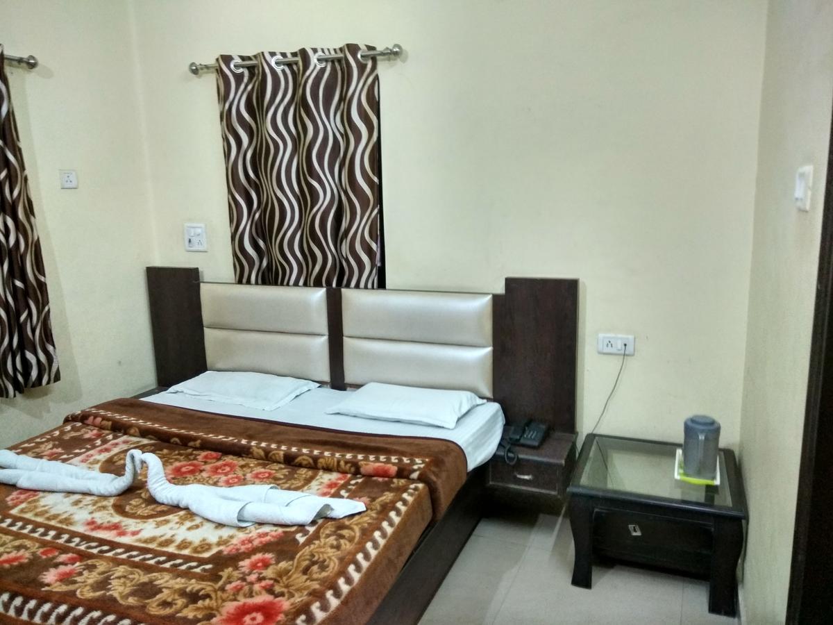 Madhuban Guest House Haridwār Esterno foto